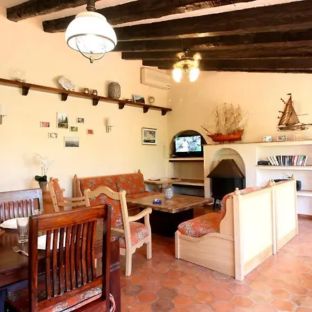 Marquesa Va 8p By Carlosferien