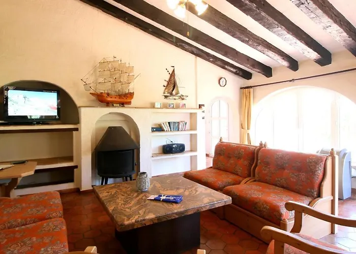 Marquesa Va 8p By Carlosferien فيلة